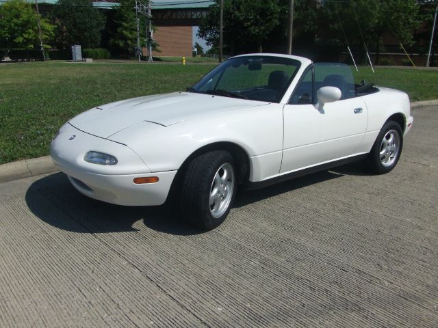 Mazda MX-5 Miata 1997 photo 1