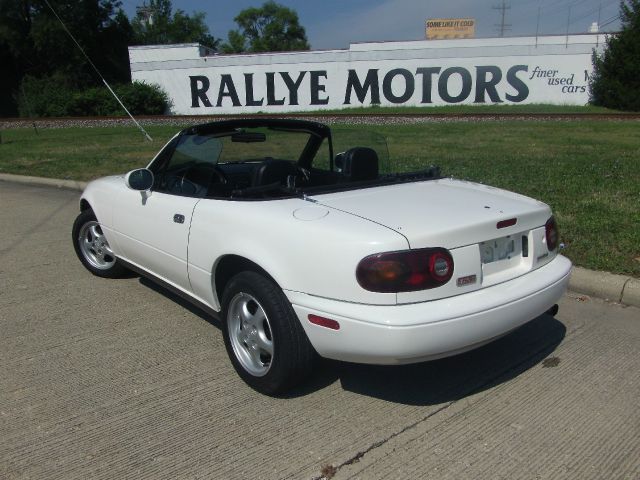 Mazda MX-5 Miata 1997 photo 3