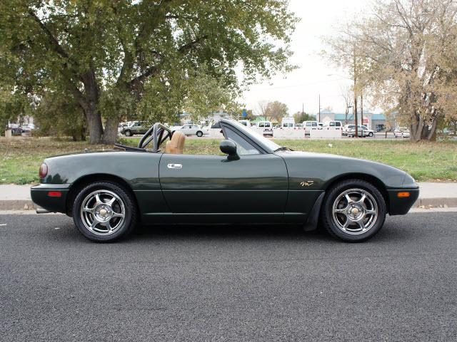 Mazda MX-5 Miata 1997 photo 4