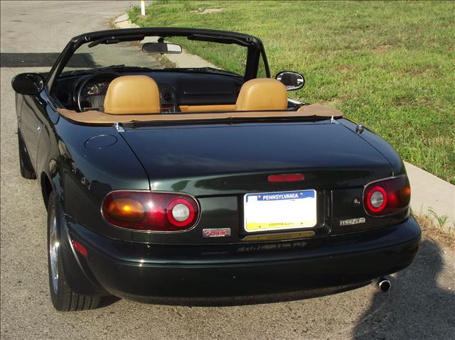Mazda MX-5 Miata 1997 photo 3