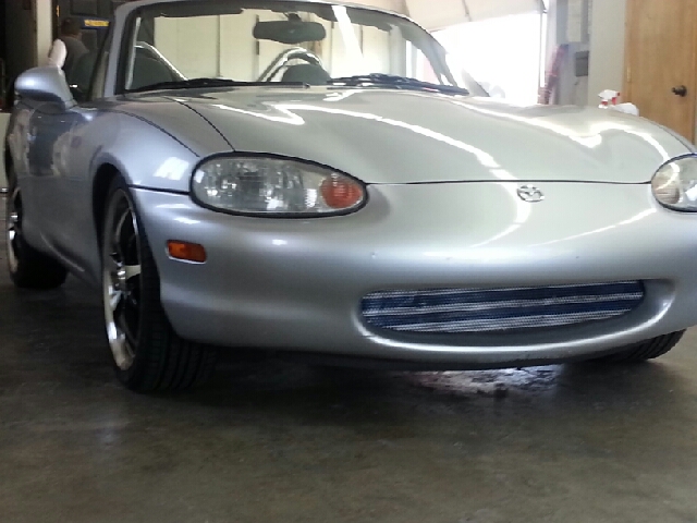 Mazda MX-5 Miata 1999 photo 4