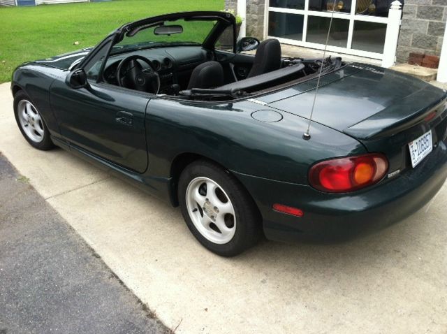 Mazda MX-5 Miata 1999 photo 2