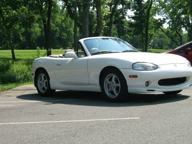 Mazda MX-5 Miata 1999 photo 2