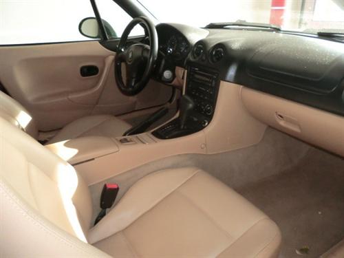 Mazda MX-5 Miata 1999 photo 2