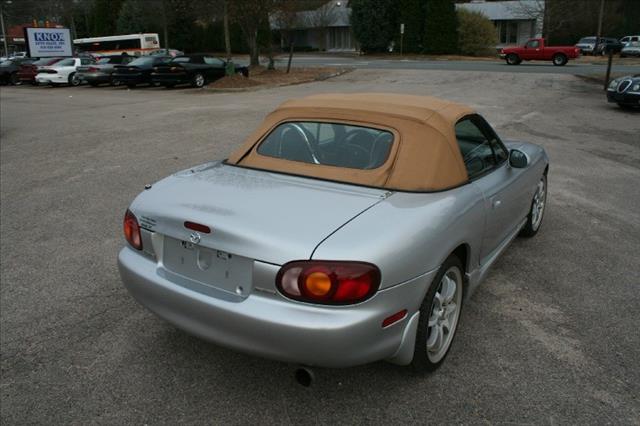 Mazda MX-5 Miata 1999 photo 2