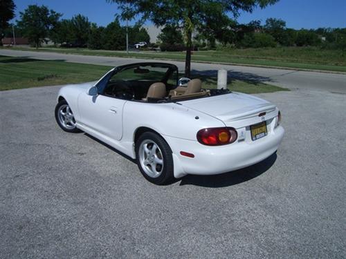 Mazda MX-5 Miata 1999 photo 3