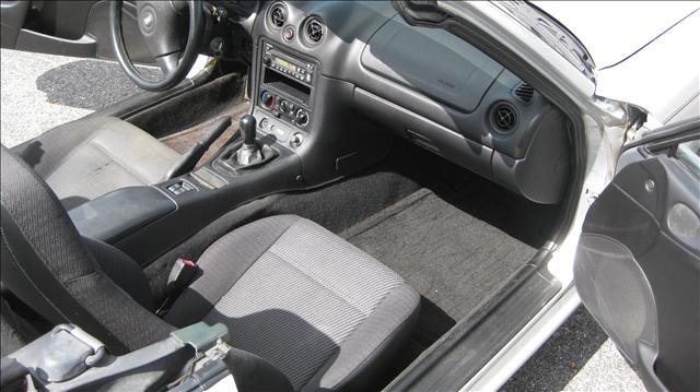 Mazda MX-5 Miata 1999 photo 1