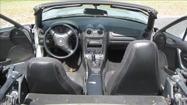 Mazda MX-5 Miata 1999 photo 2