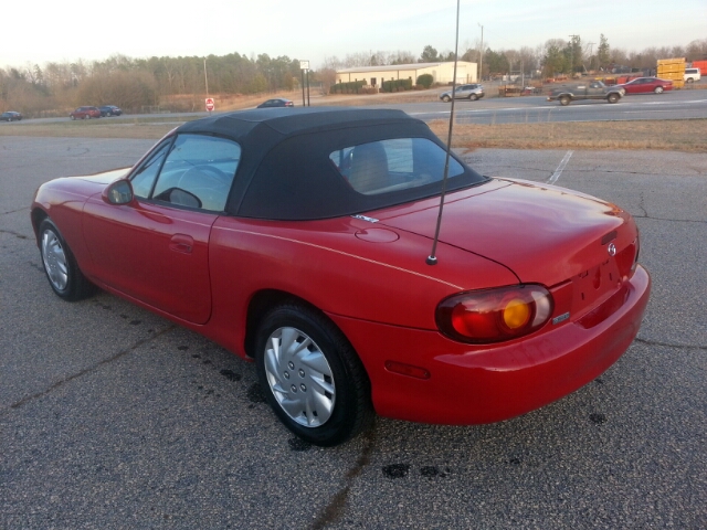 Mazda MX-5 Miata 1999 photo 3