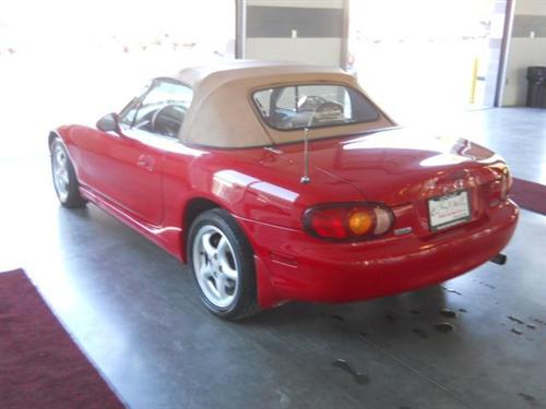 Mazda MX-5 Miata 2000 photo 4
