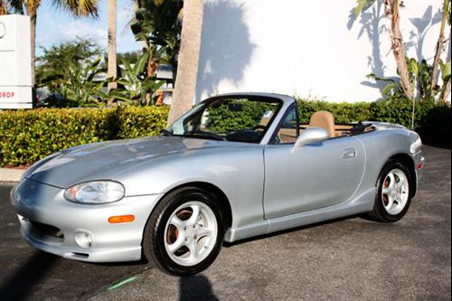 Mazda MX-5 Miata 2000 photo 3