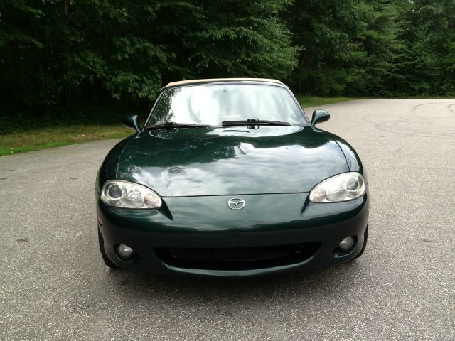 Mazda MX-5 Miata 2001 photo 3