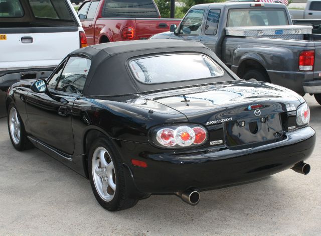 Mazda MX-5 Miata Base Convertible
