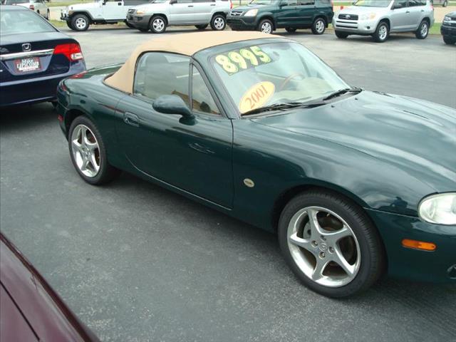 Mazda MX-5 Miata 2001 photo 2