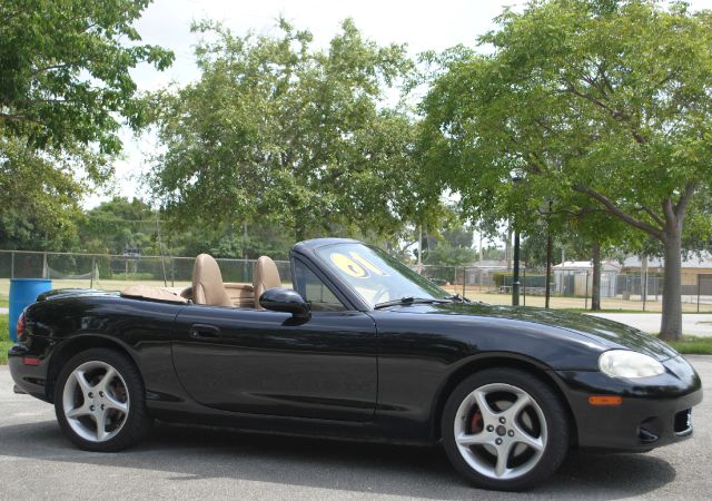 Mazda MX-5 Miata 2001 photo 3