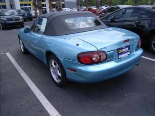 Mazda MX-5 Miata 2002 photo 3