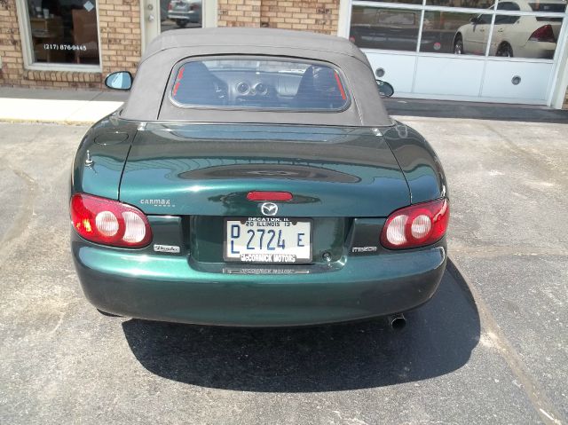 Mazda MX-5 Miata 2002 photo 1