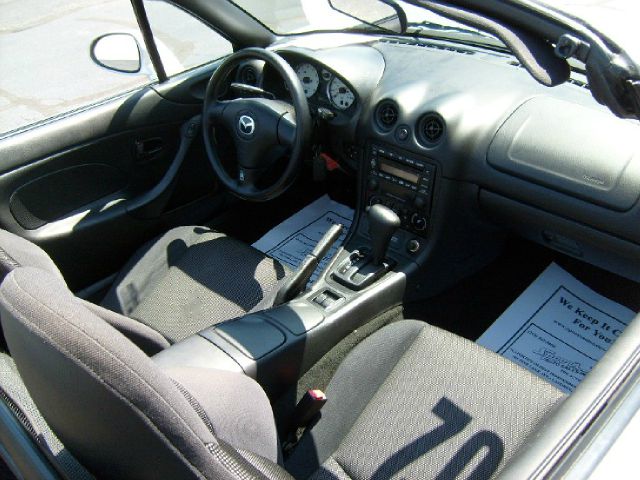 Mazda MX-5 Miata 2002 photo 8