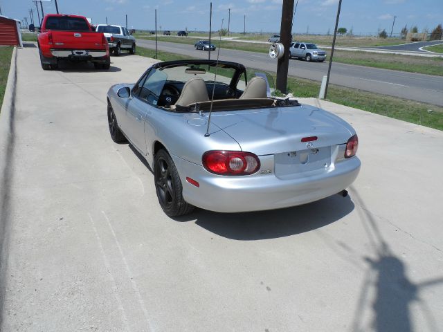 Mazda MX-5 Miata 2002 photo 1