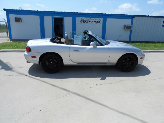 Mazda MX-5 Miata 2002 photo 4