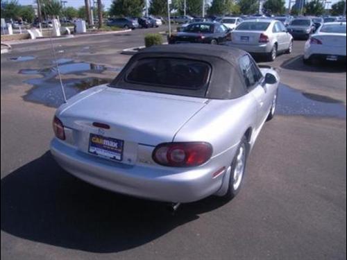 Mazda MX-5 Miata 2002 photo 1