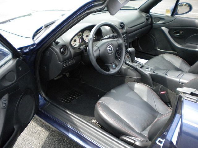 Mazda MX-5 Miata 2002 photo 10