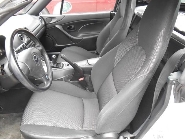 Mazda MX-5 Miata 2003 photo 4