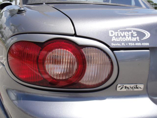 Mazda MX-5 Miata Base Www.escromotors2.com Convertible