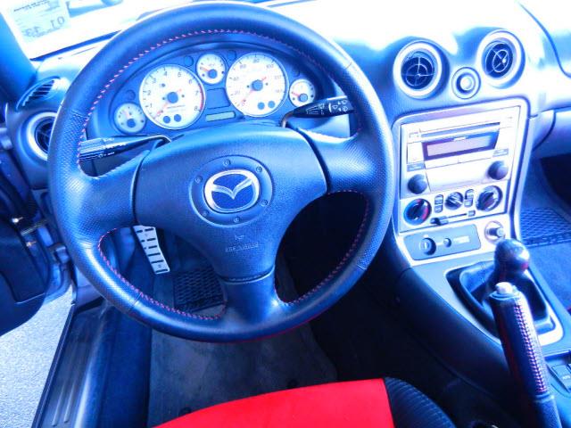 Mazda MX-5 Miata 2004 photo 7