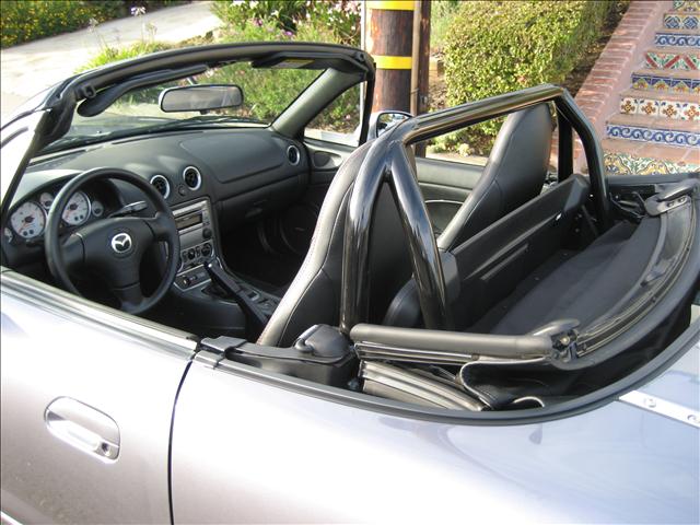 Mazda MX-5 Miata 2004 photo 3