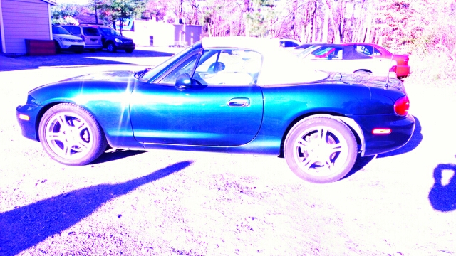 Mazda MX-5 Miata 2004 photo 1