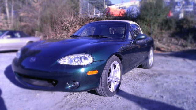 Mazda MX-5 Miata 2004 photo 3