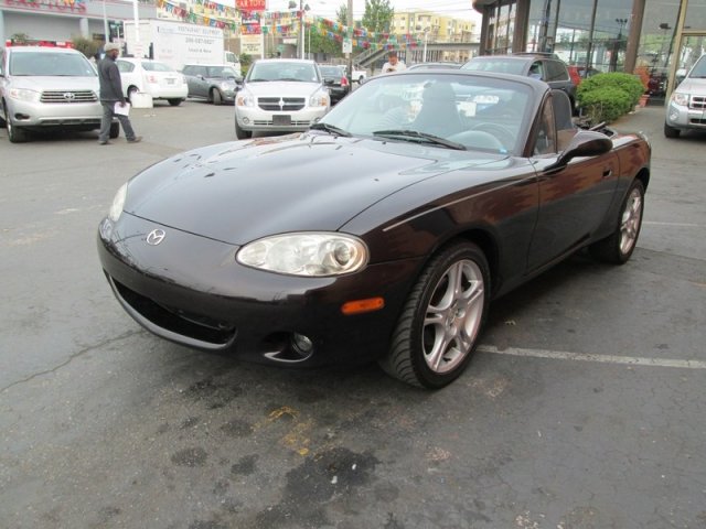 Mazda MX-5 Miata 2004 photo 5