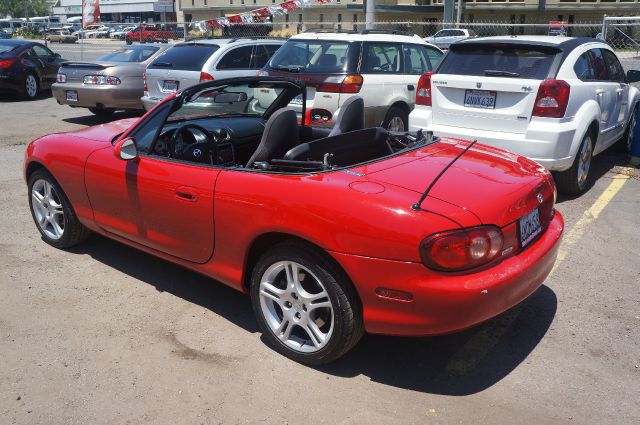Mazda MX-5 Miata 2004 photo 3