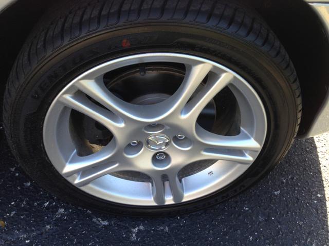 Mazda MX-5 Miata 2005 photo 2