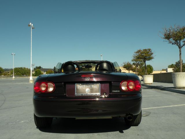 Mazda MX-5 Miata 2005 photo 1