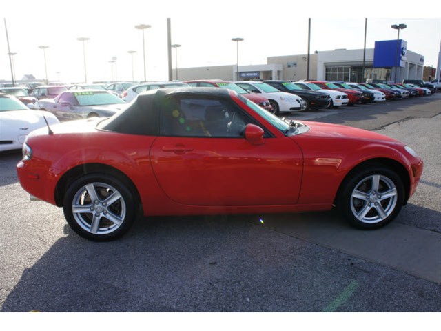 Mazda MX-5 Miata 2006 photo 1