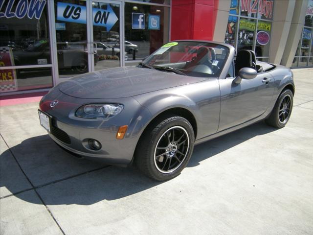 Mazda MX-5 Miata 2006 photo 2