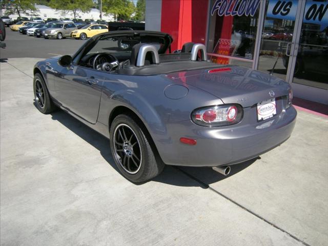 Mazda MX-5 Miata 2006 photo 1