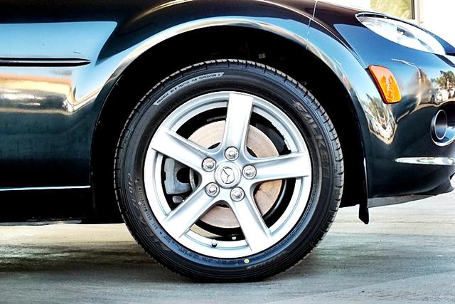 Mazda MX-5 Miata 2006 photo 4