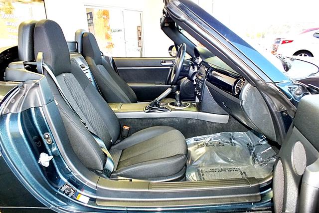 Mazda MX-5 Miata 2006 photo 5