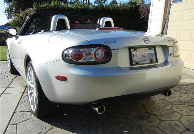 Mazda MX-5 Miata 2006 photo 3