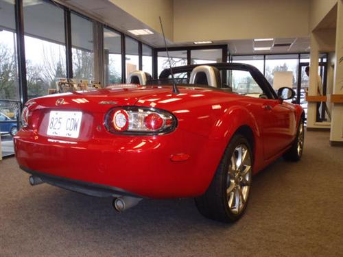 Mazda MX-5 Miata 2006 photo 2