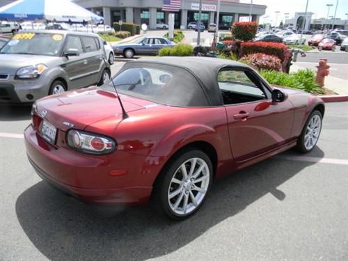 Mazda MX-5 Miata 2006 photo 2