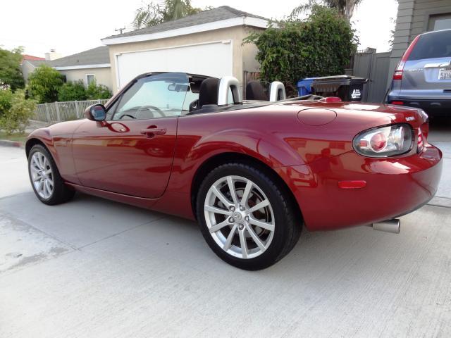 Mazda MX-5 Miata 2006 photo 2