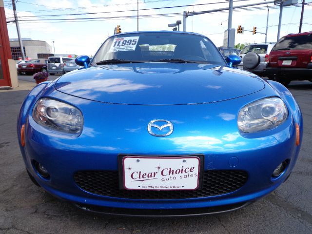 Mazda MX-5 Miata 2006 photo 21