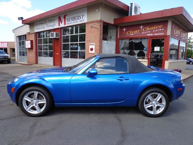 Mazda MX-5 Miata 2006 photo 23