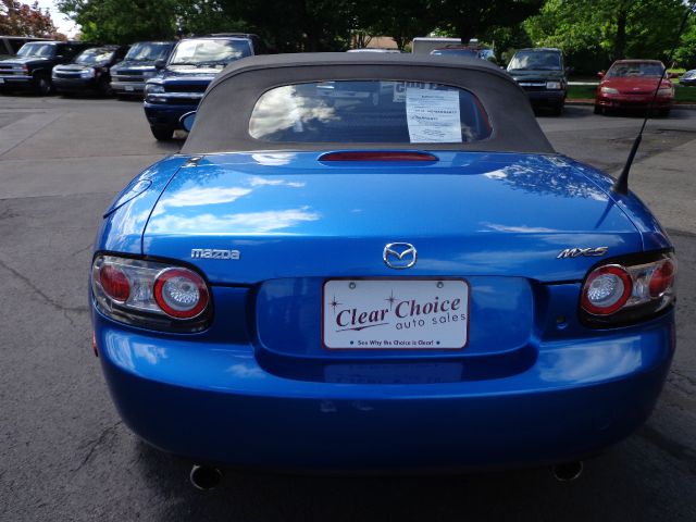 Mazda MX-5 Miata 2006 photo 4