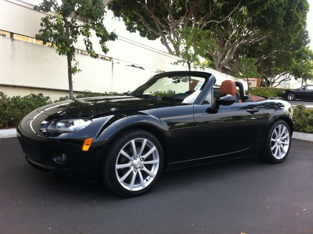 Mazda MX-5 Miata 2006 photo 4
