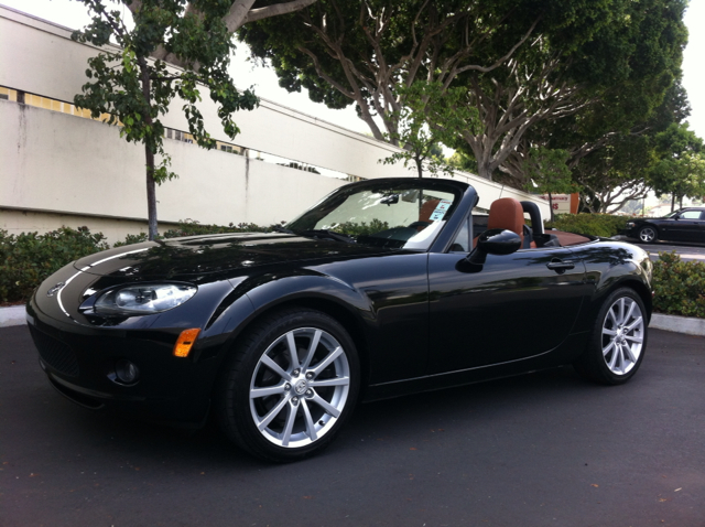 Mazda MX-5 Miata 2006 photo 6